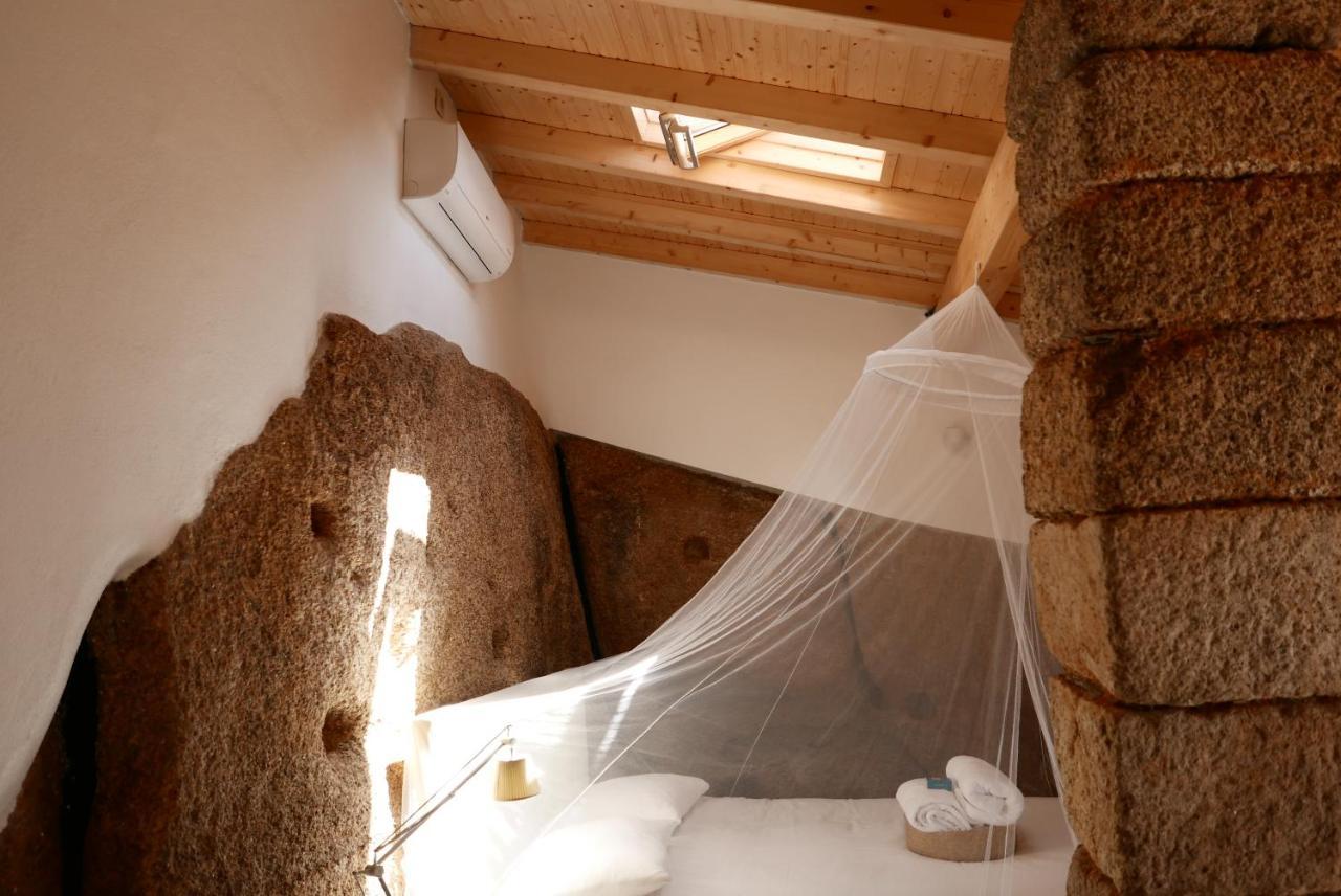 Casa Do Meio Em Quinta De Sao Pedro De Vir-A-Corca Monsanto Extérieur photo